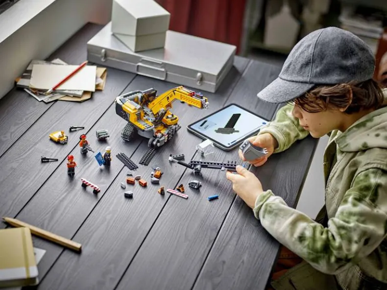 LEGO City 60420 Gele graafmachine