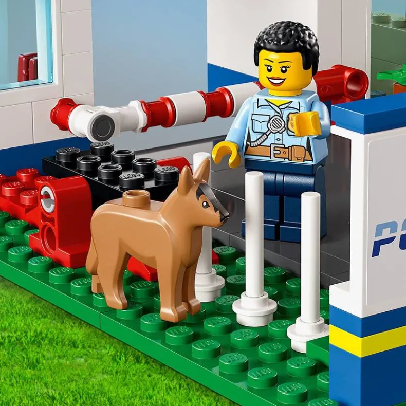 LEGO City 60316 Politiebureau