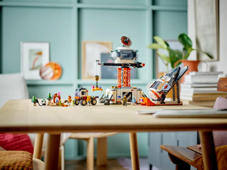 LEGO City 60434 Ruimtebasis en raketlanceringsplatform