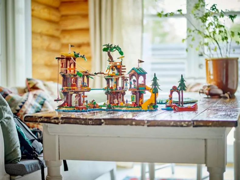 LEGO Friends 42631 Avonturenkamp boomhut
