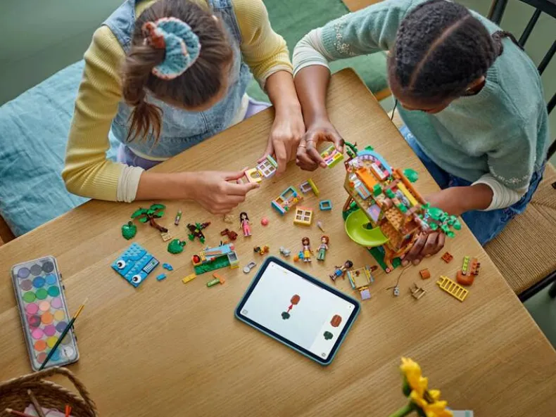 LEGO Friends 42652 Boomhut voor de vrienden