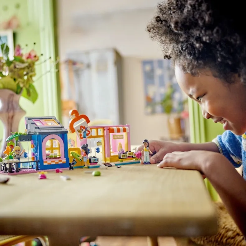 LEGO Friends 42614 Vintage kledingwinkel