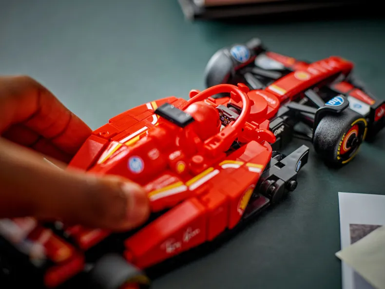 LEGO Speed Champions 77242 Ferrari SF-24 F1® racewagen