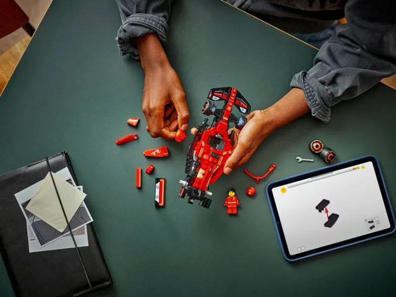 LEGO Speed Champions 77242 Ferrari SF-24 F1® racewagen