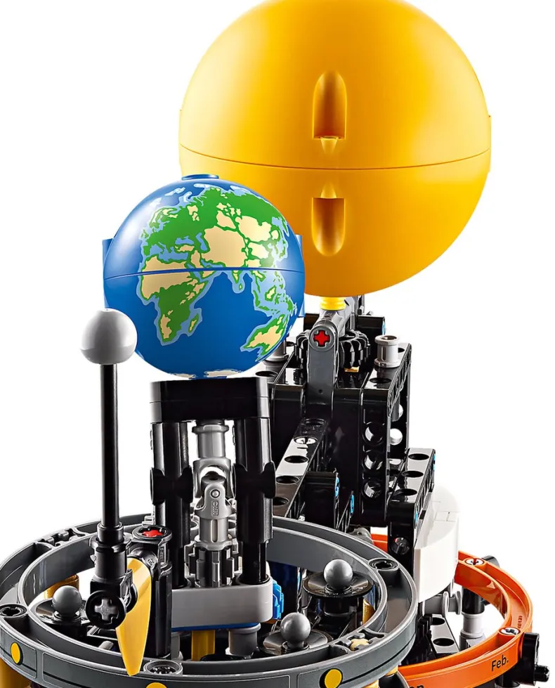 LEGO Technic 42179 De aarde en de maan in beweging