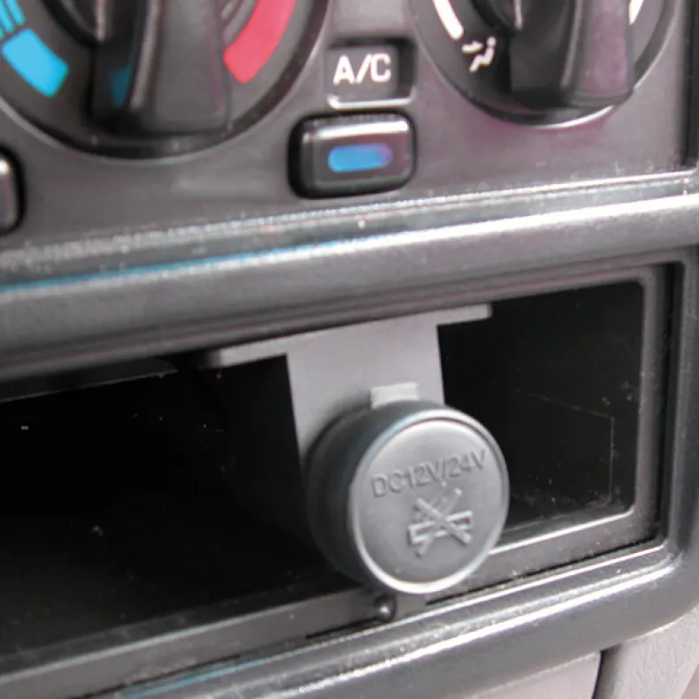 Opbouw contactdoos 12 V 15 A waterdicht