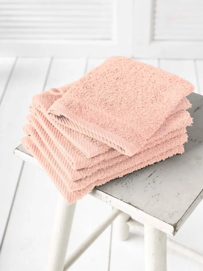 Washand almond blossom